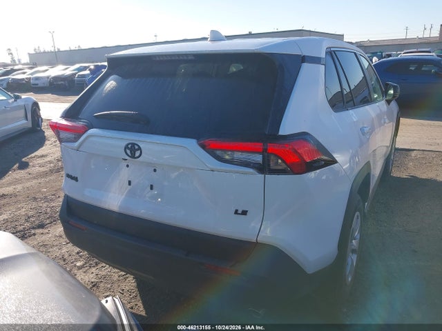 2T3H1RFV3RC302304 Toyota RAV4 LE