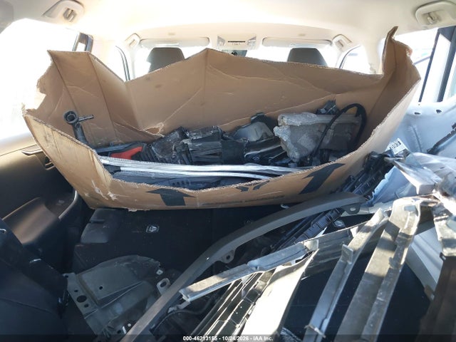 2T3H1RFV3RC302304 Toyota RAV4 LE