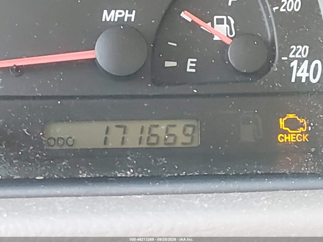2002 Toyota Camry Le მანქანა იყიდება აუქციონზე, vin: 4T1BE32K32U564386, აუქციონის ნომერი: 46213269