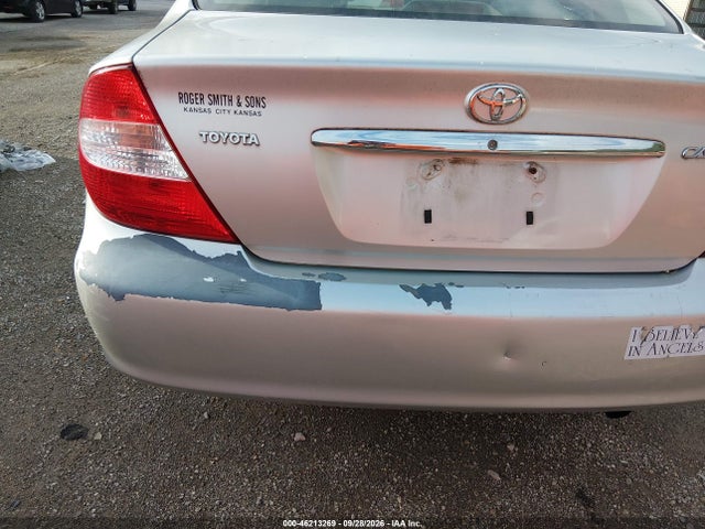 2002 Toyota Camry Le მანქანა იყიდება აუქციონზე, vin: 4T1BE32K32U564386, აუქციონის ნომერი: 46213269