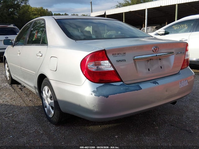 2002 Toyota Camry Le მანქანა იყიდება აუქციონზე, vin: 4T1BE32K32U564386, აუქციონის ნომერი: 46213269
