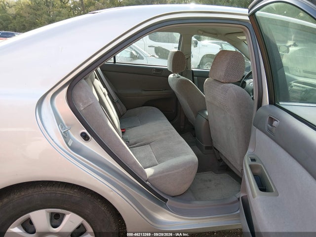 2002 Toyota Camry Le მანქანა იყიდება აუქციონზე, vin: 4T1BE32K32U564386, აუქციონის ნომერი: 46213269
