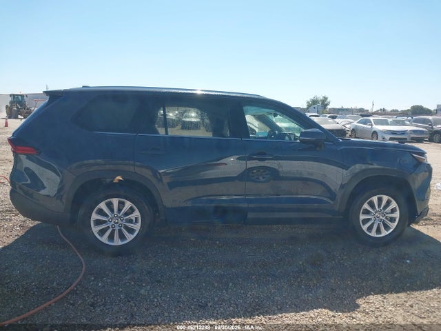 2026 Toyota Grand Highlander Xle მანქანა იყიდება აუქციონზე, vin: 5TDAAAB59TS130103, აუქციონის ნომერი: 46213288