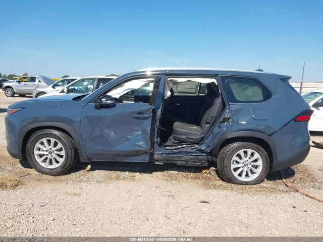 2026 Toyota Grand Highlander Xle მანქანა იყიდება აუქციონზე, vin: 5TDAAAB59TS130103, აუქციონის ნომერი: 46213288