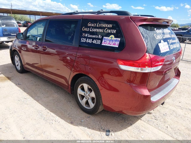 46213370 :رقم المزاد ، 5TDKK3DC6BS155404 vin ، 2011 Toyota Sienna Le V6 مزاد بيع