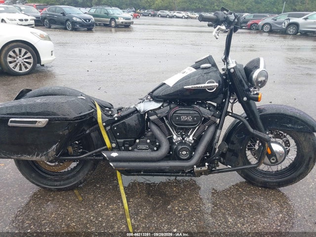 Harley-Davidson FLHCS 2019 1HD1YBK28KB073825 Image 12