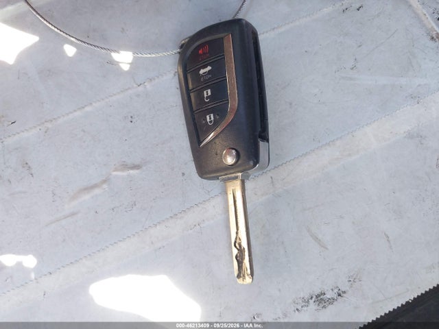 5YFEPRAE9LP082966 Toyota COROLLA LE