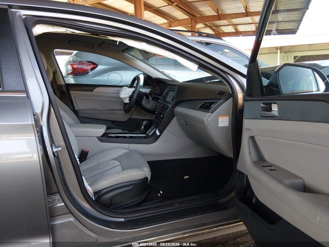 Aukcja sprzedaży 2017 Hyundai Sonata Hybrid Se, vin: KMHE24L34HA069000, numer aukcji: 46213445