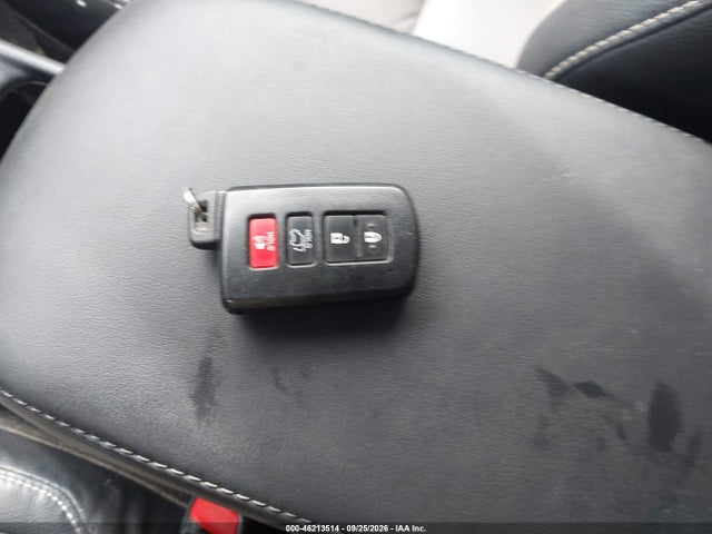 2016 Toyota Rav4 Hybrid Limited მანქანა იყიდება აუქციონზე, vin: JTMDJREV7GD043809, აუქციონის ნომერი: 46213514
