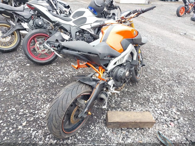 46213547 :رقم المزاد ، JYARN33E6EA001734 vin ، 2014 Yamaha Fz09 مزاد بيع