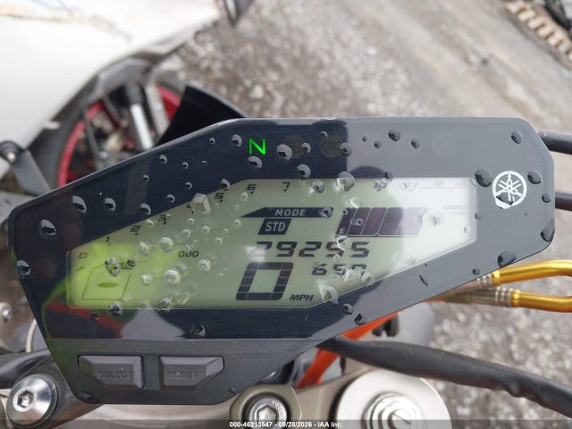 46213547 :رقم المزاد ، JYARN33E6EA001734 vin ، 2014 Yamaha Fz09 مزاد بيع
