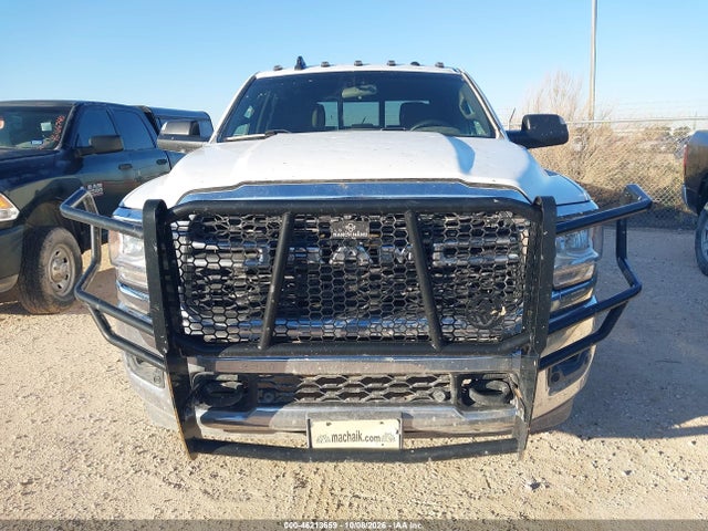 46213659 :رقم المزاد ، 3C6UR5HJ1NG438327 vin ، 2022 Ram 2500 Tradesman  4x4 8' Box مزاد بيع