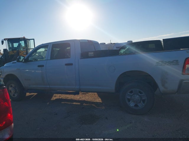 46213659 :رقم المزاد ، 3C6UR5HJ1NG438327 vin ، 2022 Ram 2500 Tradesman  4x4 8' Box مزاد بيع