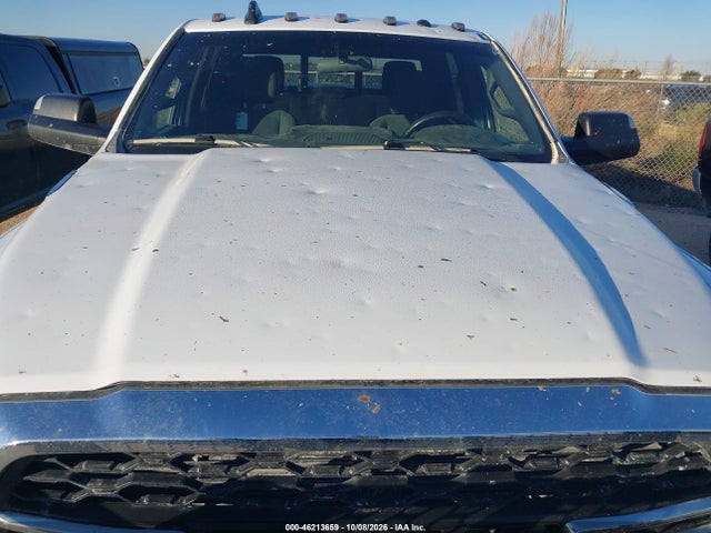 46213659 :رقم المزاد ، 3C6UR5HJ1NG438327 vin ، 2022 Ram 2500 Tradesman  4x4 8' Box مزاد بيع