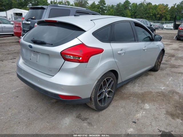 46213742 :رقم المزاد ، 1FADP3M26JL202339 vin ، 2018 Ford Focus Sel مزاد بيع