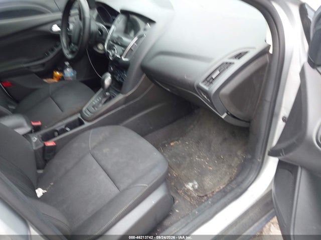 46213742 :رقم المزاد ، 1FADP3M26JL202339 vin ، 2018 Ford Focus Sel مزاد بيع