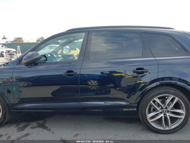 Продажа на аукционе авто 2017 Audi Q7 3.0t Premium, vin: WA1VAAF74HD056292, номер лота: 46213794