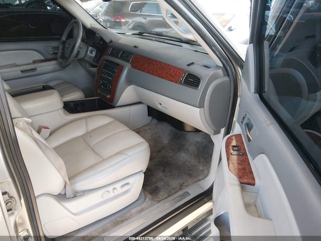 46213796 :رقم المزاد ، 1GNFK130X7R165461 vin ، 2007 Chevrolet Tahoe Ltz مزاد بيع
