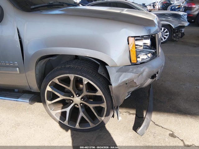 46213796 :رقم المزاد ، 1GNFK130X7R165461 vin ، 2007 Chevrolet Tahoe Ltz مزاد بيع