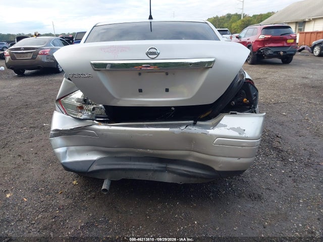 46213810 :رقم المزاد ، 3N1BC1AP4BL452981 vin ، 2011 Nissan Versa 1.8s مزاد بيع