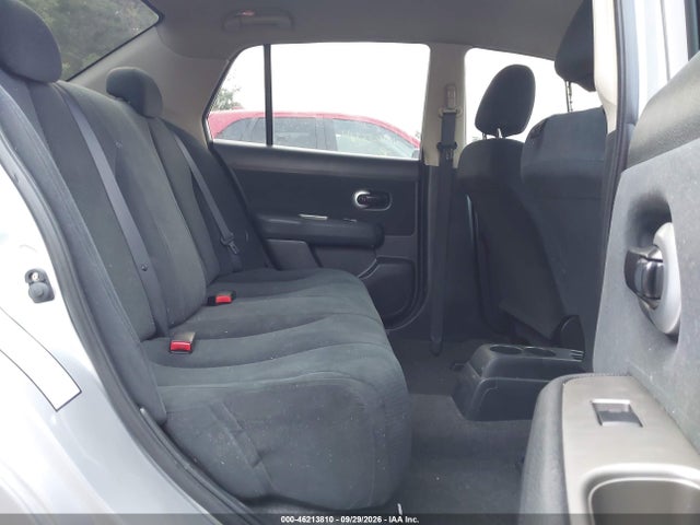 46213810 :رقم المزاد ، 3N1BC1AP4BL452981 vin ، 2011 Nissan Versa 1.8s مزاد بيع