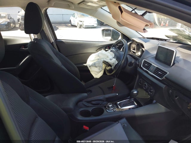 Продажа на аукционе авто 2015 Mazda Mazda3 I Touring, vin: JM1BM1L79F1261299, номер лота: 46213849