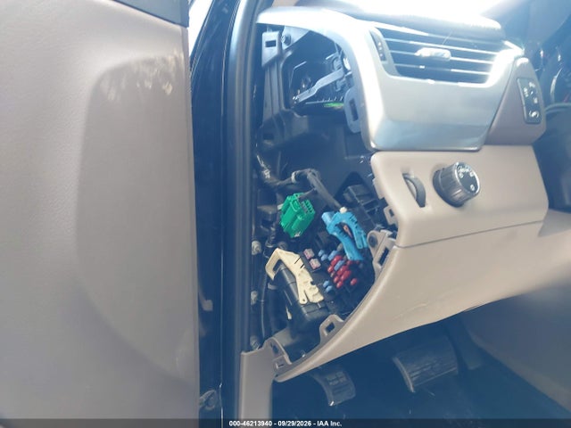 46213940 :رقم المزاد ، 1GNSCBKC4FR248735 vin ، 2015 Chevrolet Tahoe Lt مزاد بيع