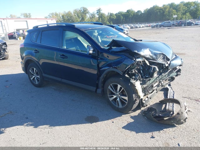 46214016 :رقم المزاد ، JTMRFREV2JJ245277 vin ، 2018 Toyota Rav4 Xle مزاد بيع