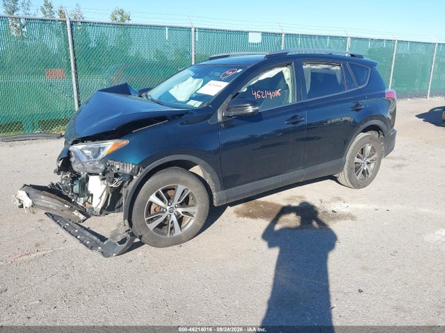 46214016 :رقم المزاد ، JTMRFREV2JJ245277 vin ، 2018 Toyota Rav4 Xle مزاد بيع