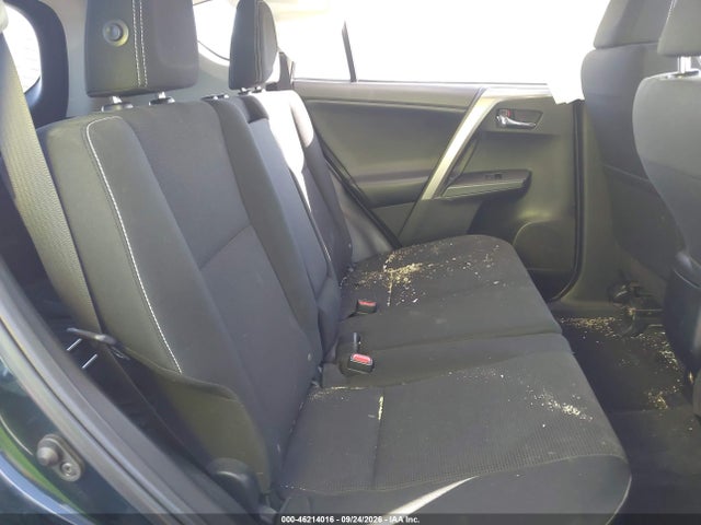 46214016 :رقم المزاد ، JTMRFREV2JJ245277 vin ، 2018 Toyota Rav4 Xle مزاد بيع