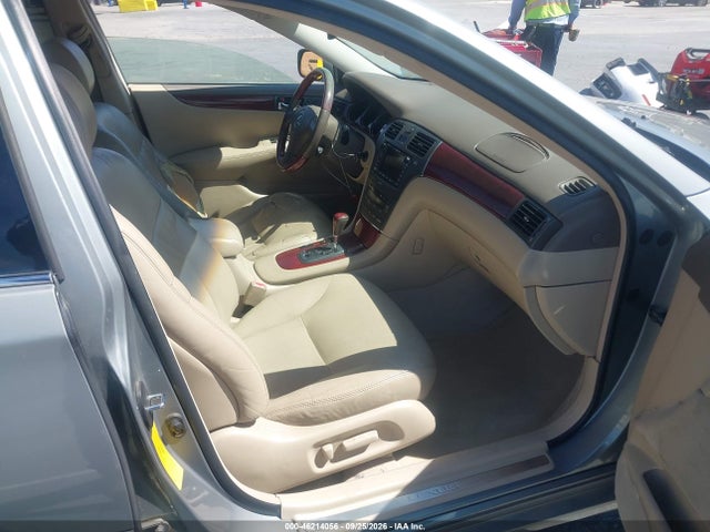 46214056 :رقم المزاد ، JTHBF30G836008806 vin ، 2003 Lexus Es 300 مزاد بيع