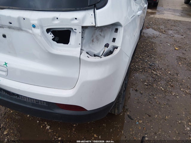 2025 Jeep Compass Latitude 4x4 მანქანა იყიდება აუქციონზე, vin: 3C4NJDBN7ST617985, აუქციონის ნომერი: 46214074