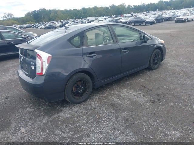 Продажа на аукционе авто 2013 Toyota Prius Three, vin: JTDKN3DU6D1668815, номер лота: 46214105