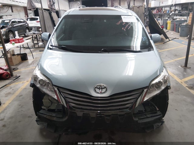 2015 Toyota Sienna Xle Premium 8 Passenger მანქანა იყიდება აუქციონზე, vin: 5TDYK3DC0FS684573, აუქციონის ნომერი: 46214133