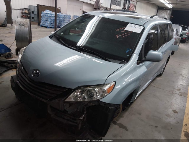 2015 Toyota Sienna Xle Premium 8 Passenger მანქანა იყიდება აუქციონზე, vin: 5TDYK3DC0FS684573, აუქციონის ნომერი: 46214133