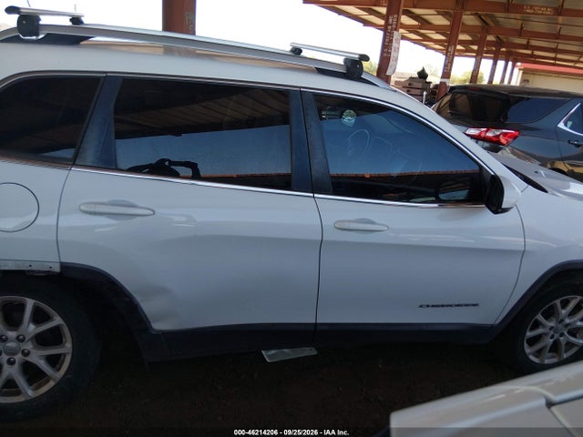 46214206 :رقم المزاد ، 1C4PJLCB9HW667474 vin ، 2017 Jeep Cherokee Latitude Fwd مزاد بيع