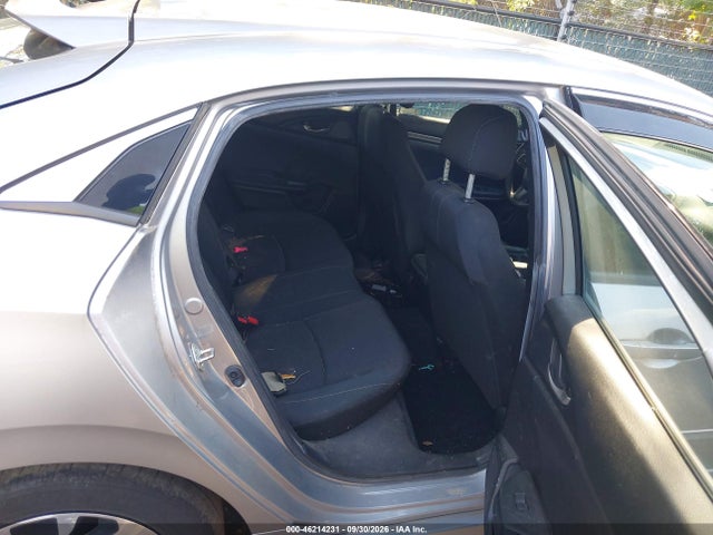 46214231 :رقم المزاد ، SHHFK7H21JU220655 vin ، 2018 Honda Civic Lx مزاد بيع