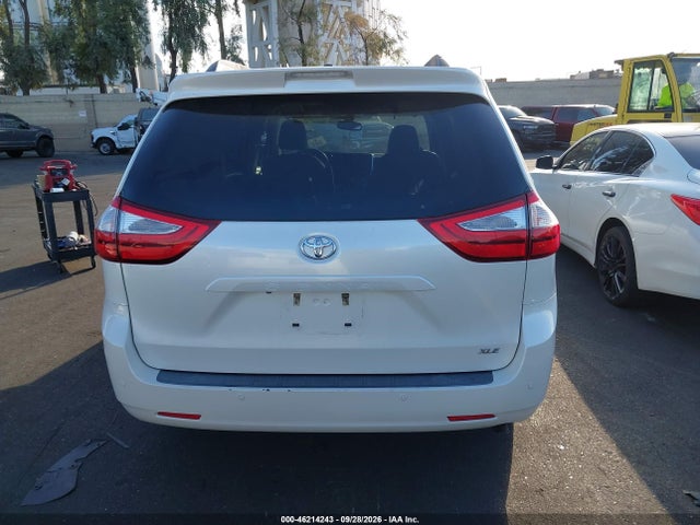 2015 Toyota Sienna Xle Premium 8 Passenger მანქანა იყიდება აუქციონზე, vin: 5TDYK3DC2FS625993, აუქციონის ნომერი: 46214243