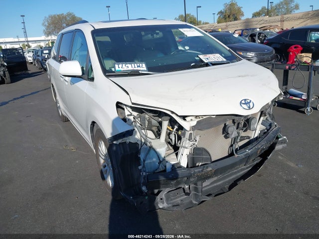 2015 Toyota Sienna Xle Premium 8 Passenger მანქანა იყიდება აუქციონზე, vin: 5TDYK3DC2FS625993, აუქციონის ნომერი: 46214243