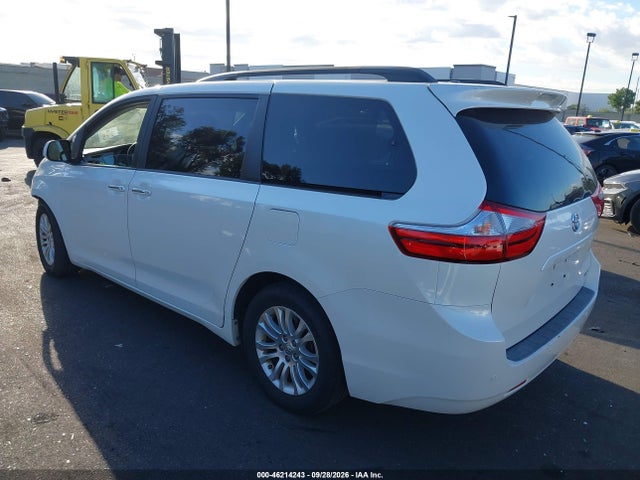 2015 Toyota Sienna Xle Premium 8 Passenger მანქანა იყიდება აუქციონზე, vin: 5TDYK3DC2FS625993, აუქციონის ნომერი: 46214243