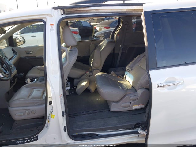 2015 Toyota Sienna Xle Premium 8 Passenger მანქანა იყიდება აუქციონზე, vin: 5TDYK3DC2FS625993, აუქციონის ნომერი: 46214243