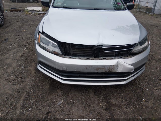 2015 Volkswagen Jetta 1.8t Se მანქანა იყიდება აუქციონზე, vin: 3VWD17AJ6FM295719, აუქციონის ნომერი: 46214280