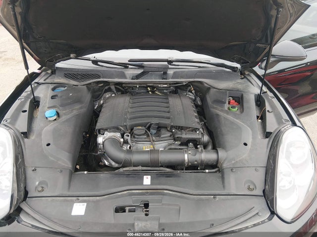 46214307 :رقم المزاد ، WP1AA2A23HKA85346 vin ، 2017 Porsche Cayenne مزاد بيع