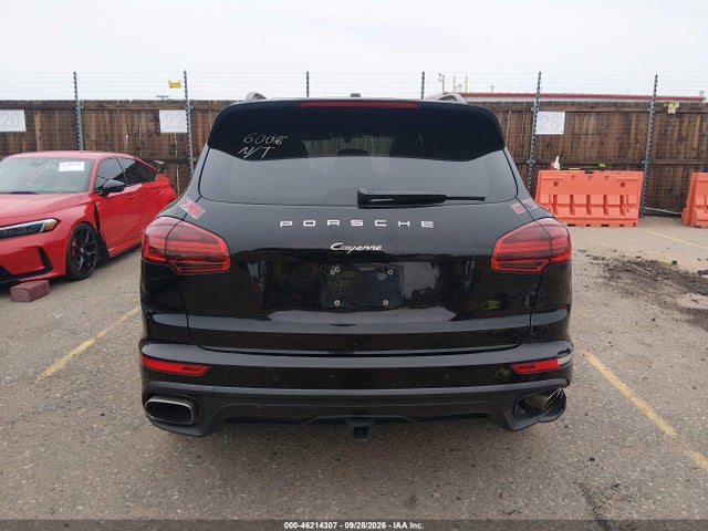 46214307 :رقم المزاد ، WP1AA2A23HKA85346 vin ، 2017 Porsche Cayenne مزاد بيع