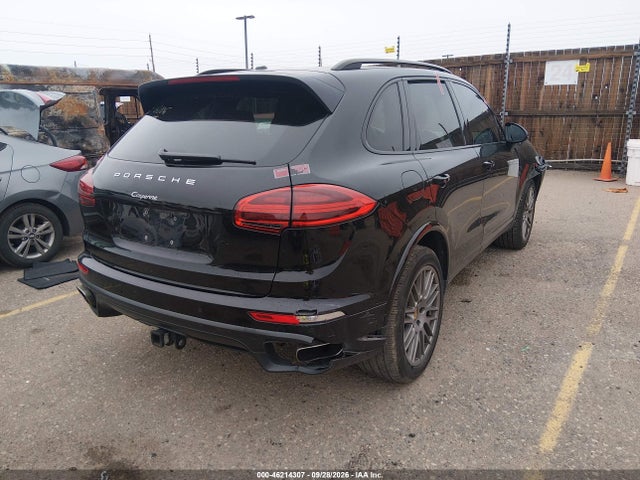 46214307 :رقم المزاد ، WP1AA2A23HKA85346 vin ، 2017 Porsche Cayenne مزاد بيع