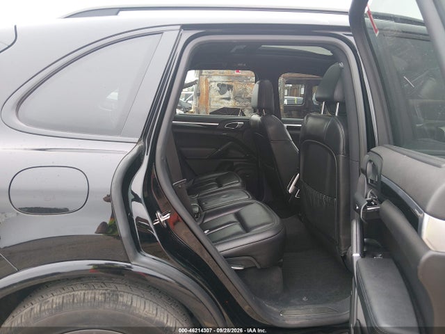 46214307 :رقم المزاد ، WP1AA2A23HKA85346 vin ، 2017 Porsche Cayenne مزاد بيع