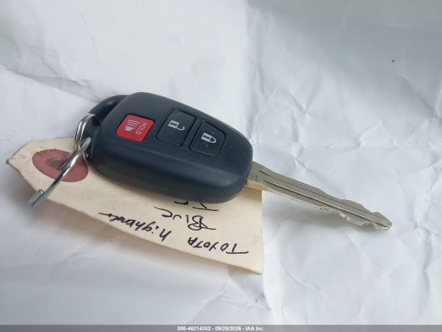 Продажа на аукционе авто 2018 Toyota Highlander Le, vin: 5TDBZRFH5JS876514, номер лота: 46214382