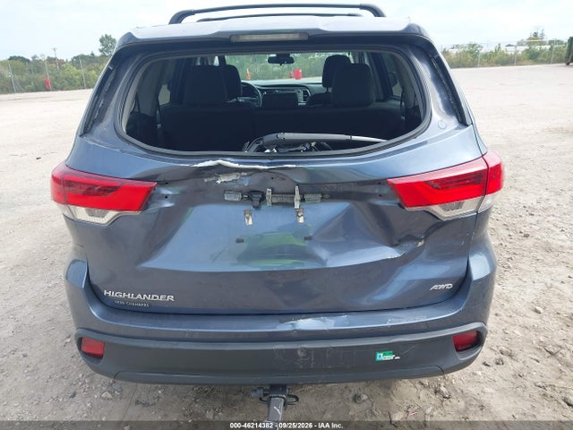 Продажа на аукционе авто 2018 Toyota Highlander Le, vin: 5TDBZRFH5JS876514, номер лота: 46214382