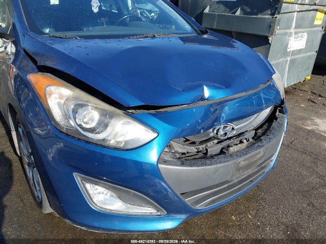 2014 Hyundai Elantra Gt მანქანა იყიდება აუქციონზე, vin: KMHD35LH6EU200156, აუქციონის ნომერი: 46214393