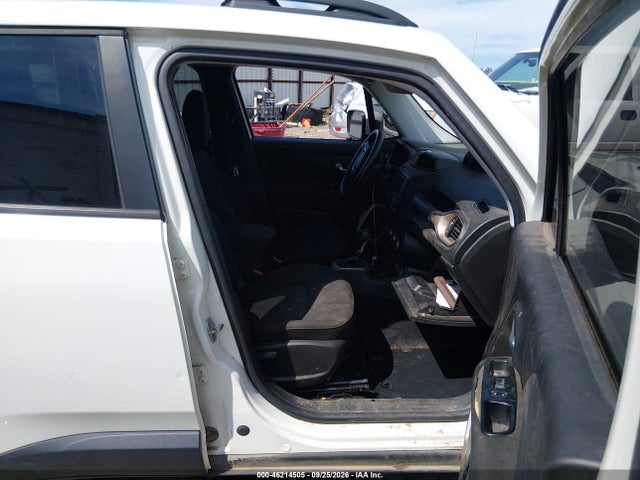 Jeep Renegade Latitude 2016 ZACCJABT9GPC47321 Image 5
